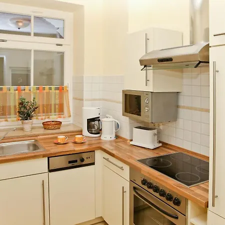 Apartment Josephine - 41-12 Kuehlungsborn
